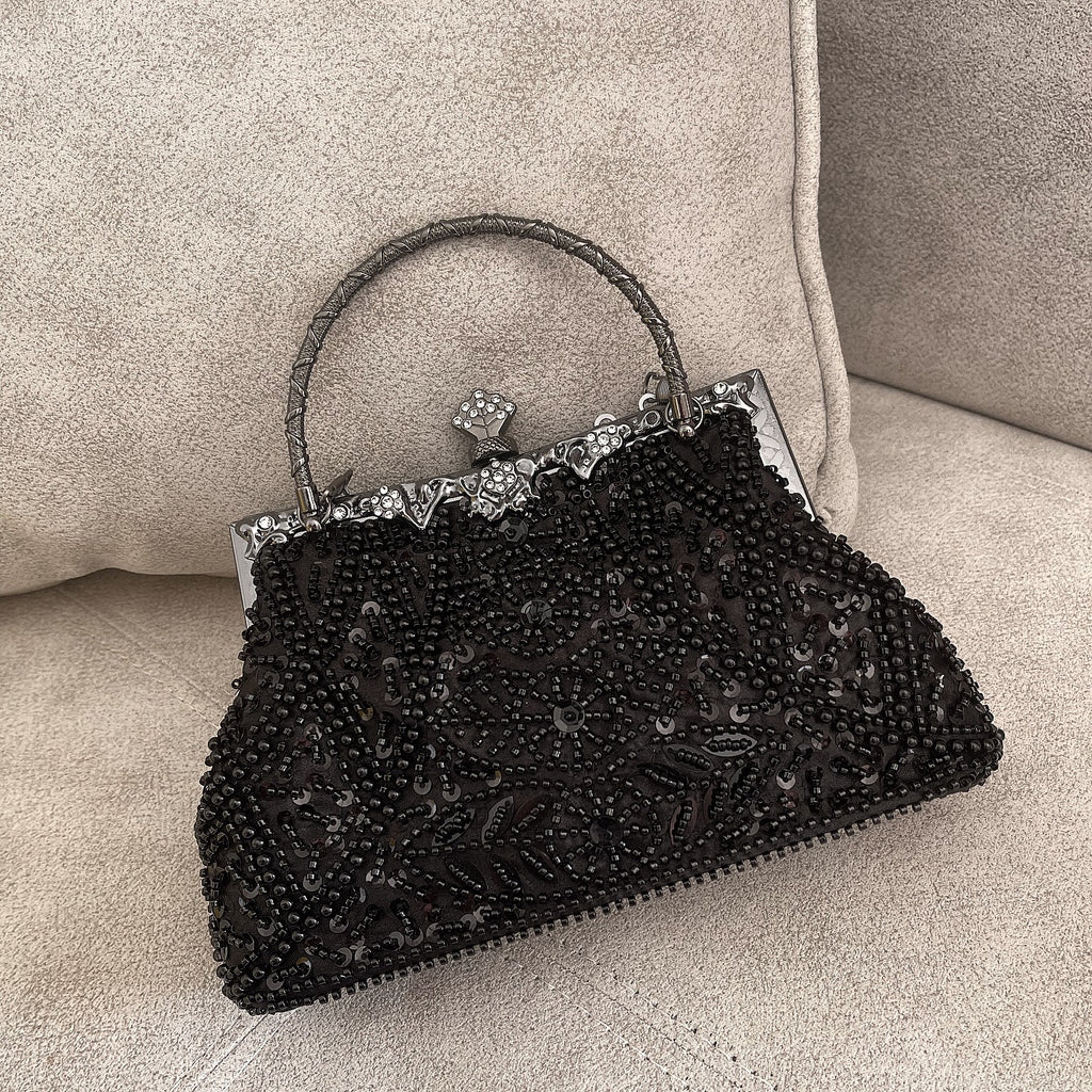 Black Éclat Clutch