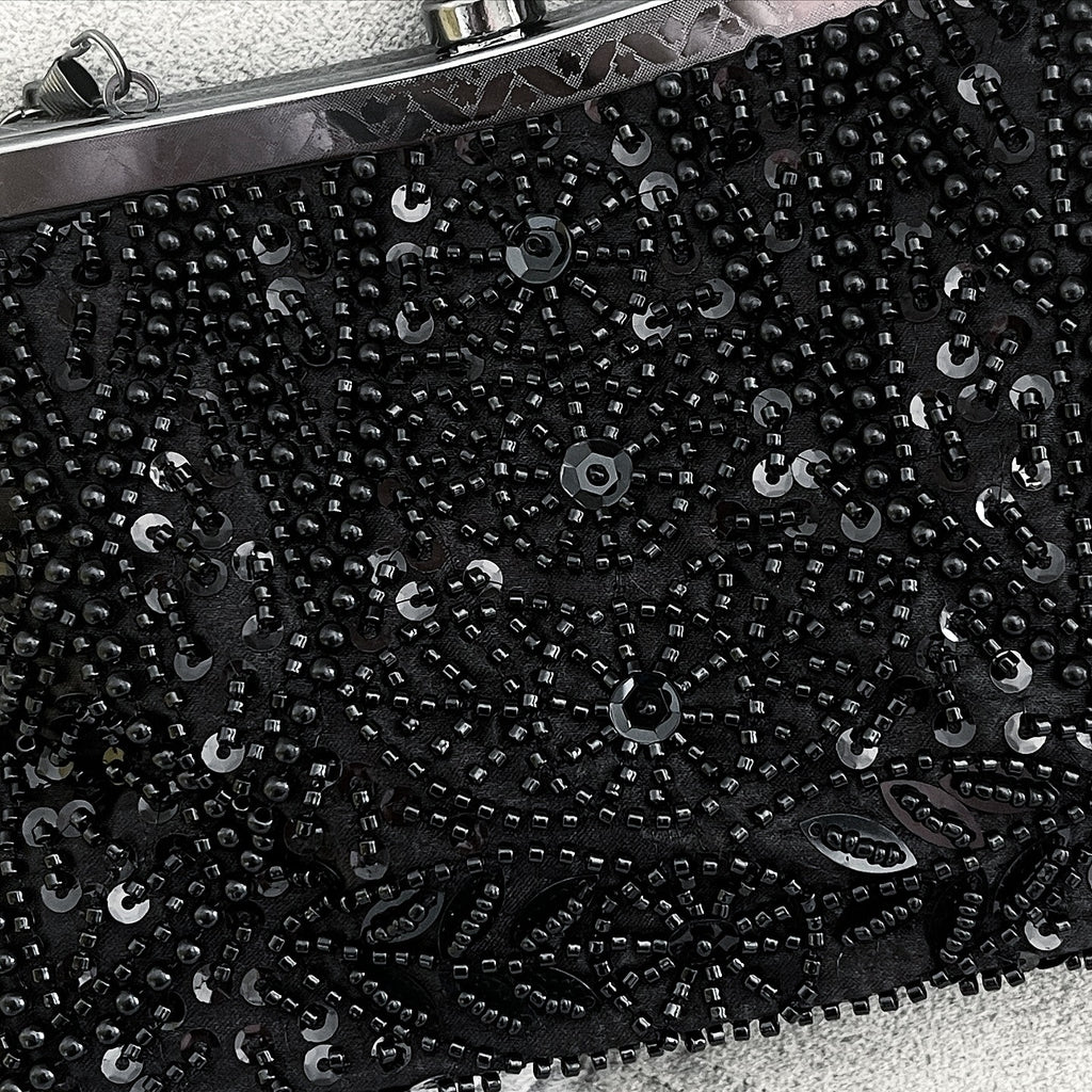 Black Éclat Clutch