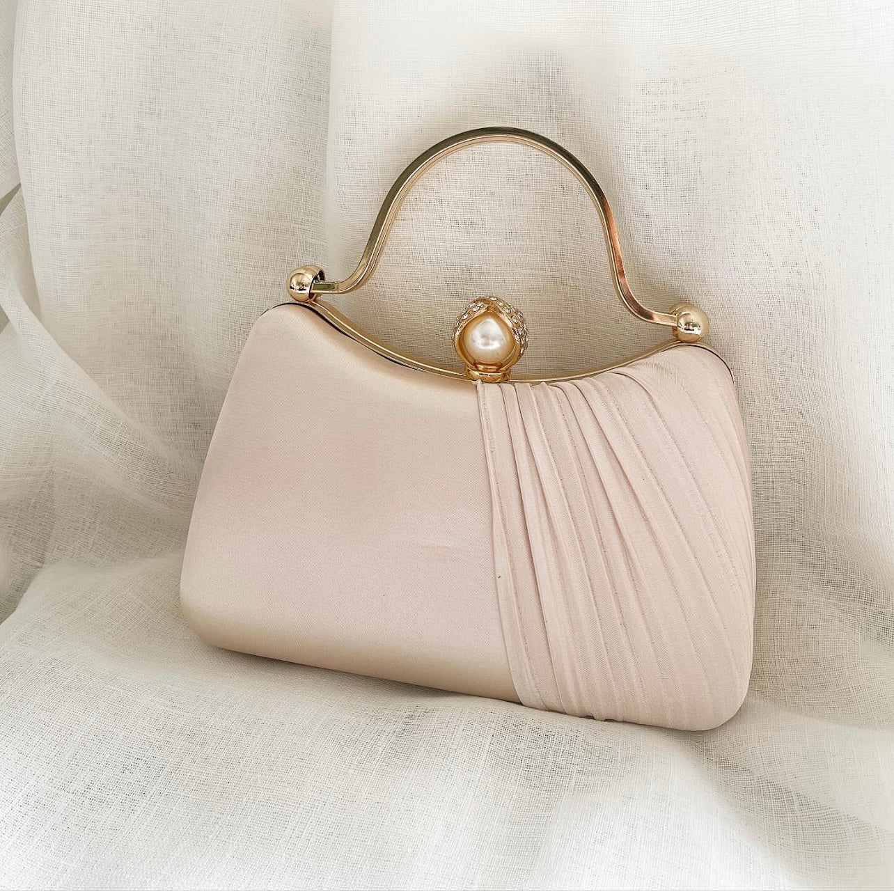 Rose Symphony Clutch