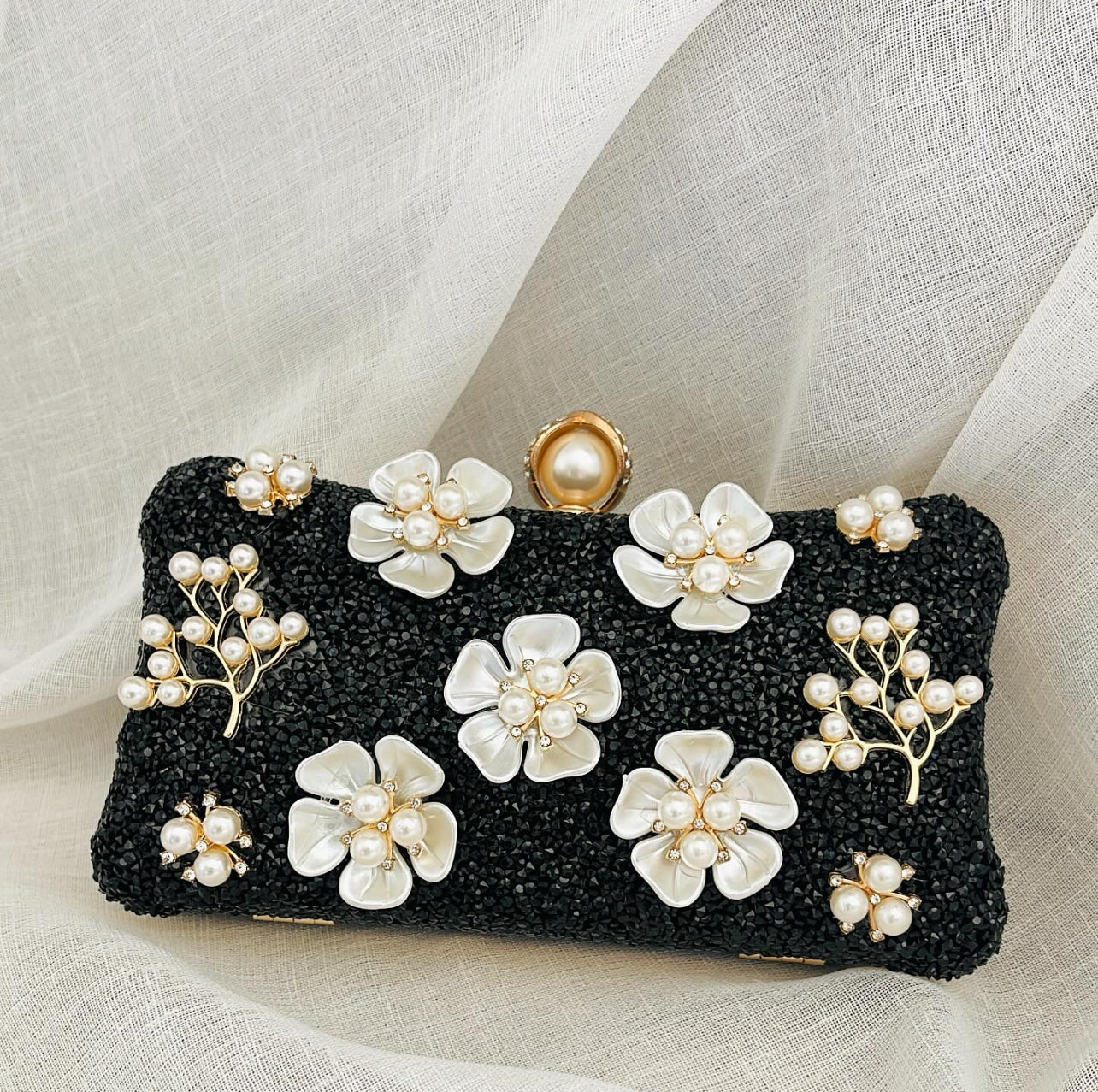 Black Velora Clutch